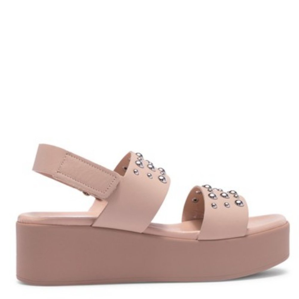 STEVE MADDEN Nude Studded Leather Platform Sandals
